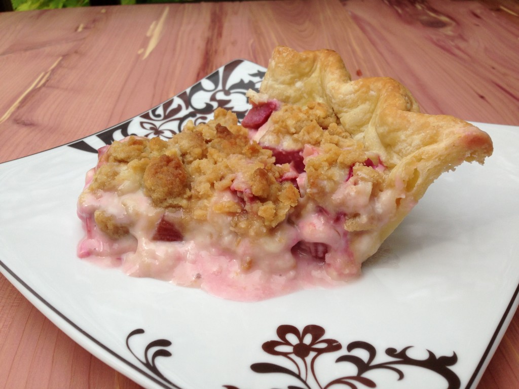 Well Dined | Rhubarb Sour Cream Pie